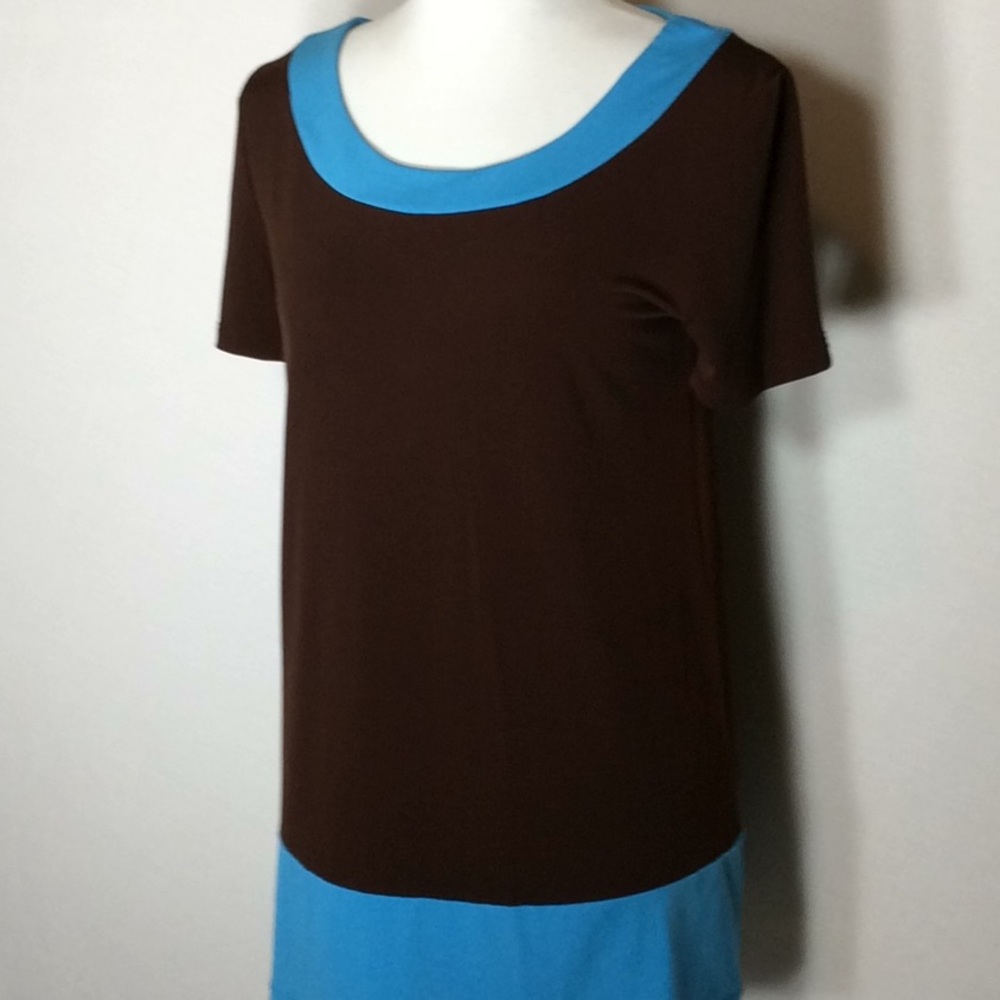 Color Block Tunic - Picture 2 of 3